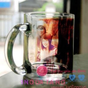 In ảnh lên cốc thủy tinh lòng trong