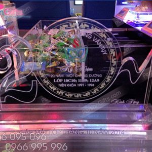In quà tặng doanh nghiệp Kỷ Niệm Chương, Biểu trưng OP001