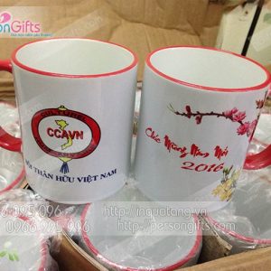 In ảnh lên cốc, in logo hình ảnh quà tặng năm mới