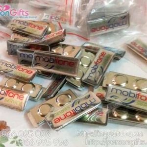 In biển tên nhân viên số lượng lớn giá rẻ nhất Hà Nội
