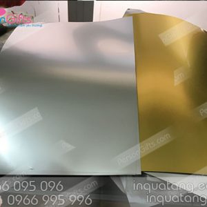 Giấy decal giả kim loại in huy hiệu tròn 2.2 cm, 2.5cm, 3cm phủ keo