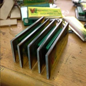 Bảng giá làm bảng tên nhân viên