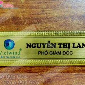 In thẻ tên nhân viên loại cố định